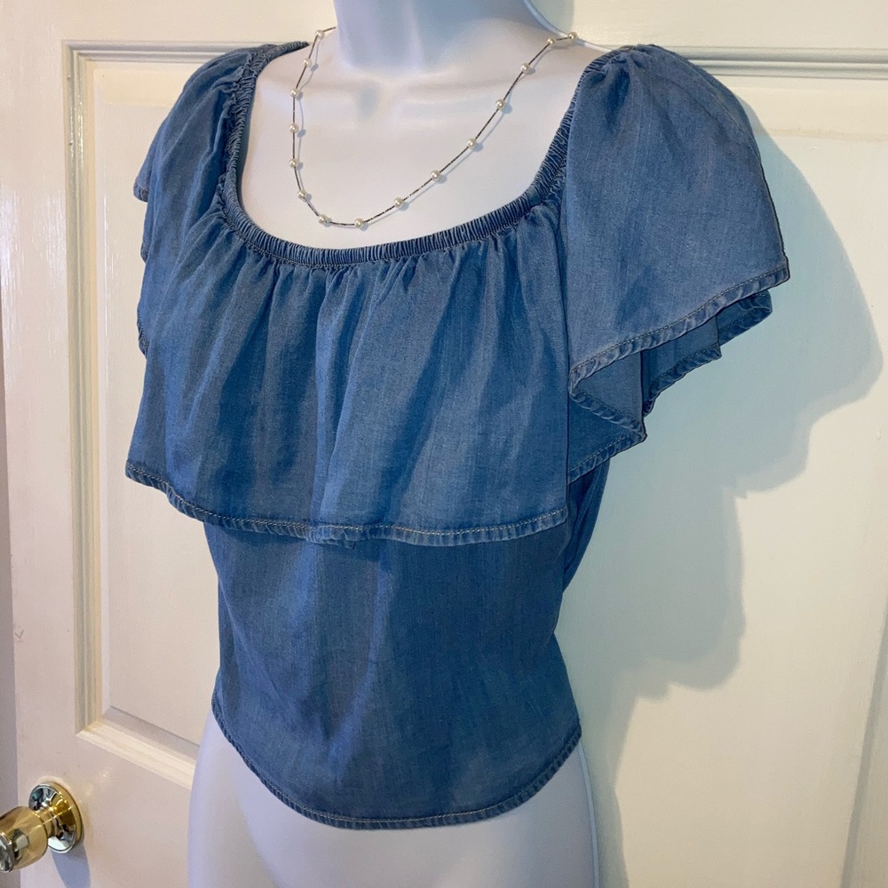 Haute Monde Ruffle Top, Size Medium, Blue.